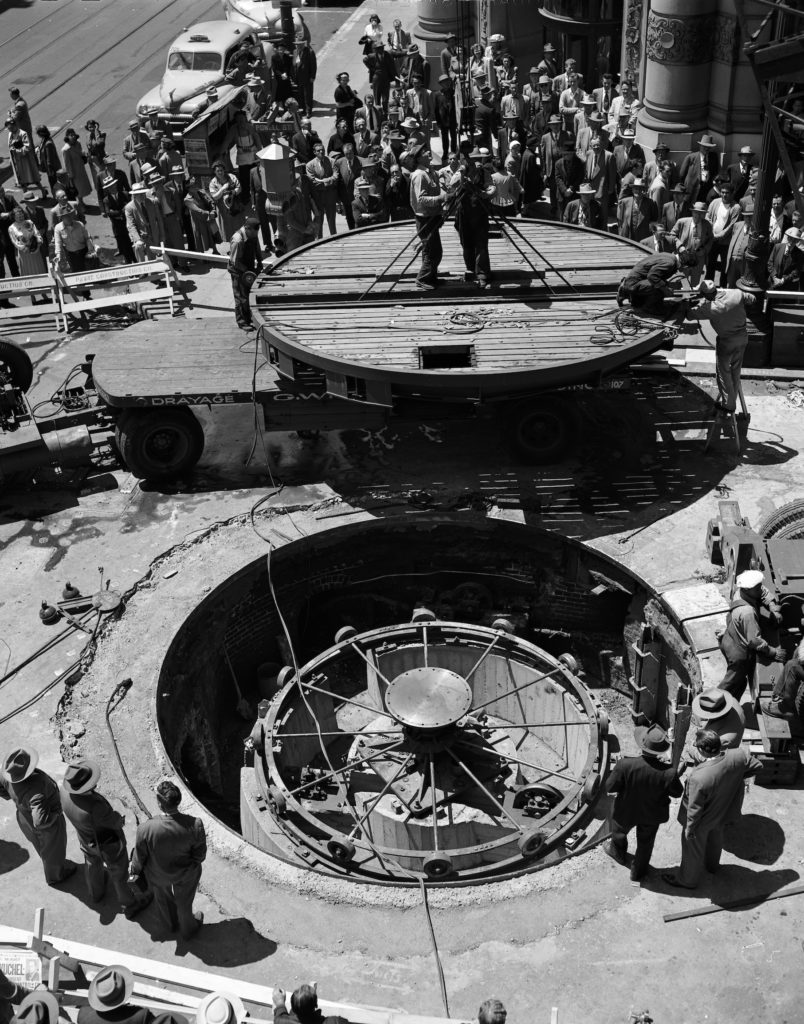 1947: Cable car war