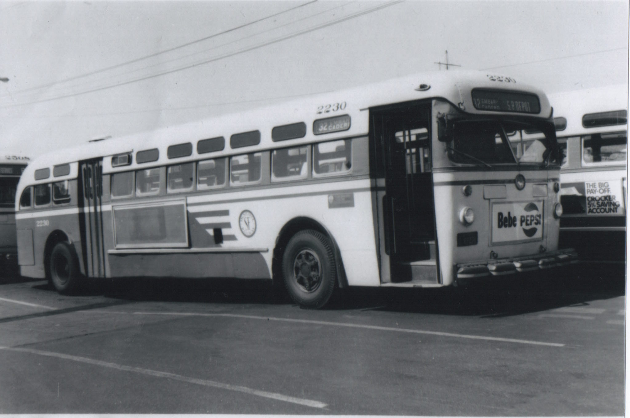 mack bus market street railway washington flyer coach bus service