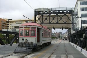 1_4thStBridge_050609.jpg