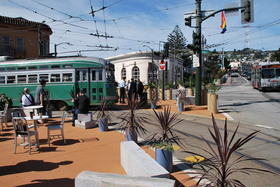 Streetcar No. 1053 at the opening of the 17th Street Plaza