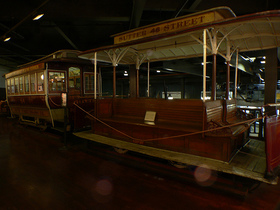 Sutter Street cable train.jpg