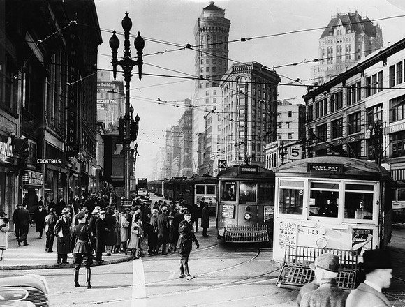 Transbay Terminal opening January 15 1939.jpg