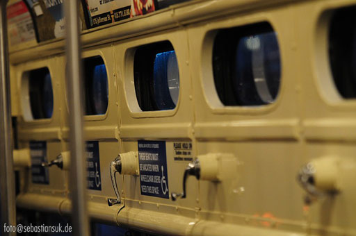 PCC streetcar interior by sebastiansuk.de // pitlanepics.de